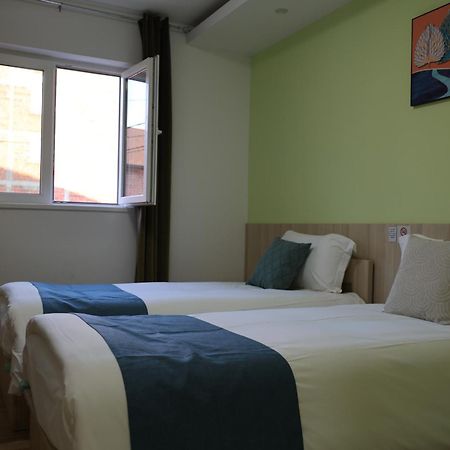 Home In Superior如家 Surcin Екстер'єр фото