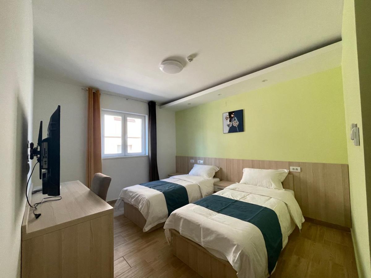 Home In Superior如家 Surcin Екстер'єр фото