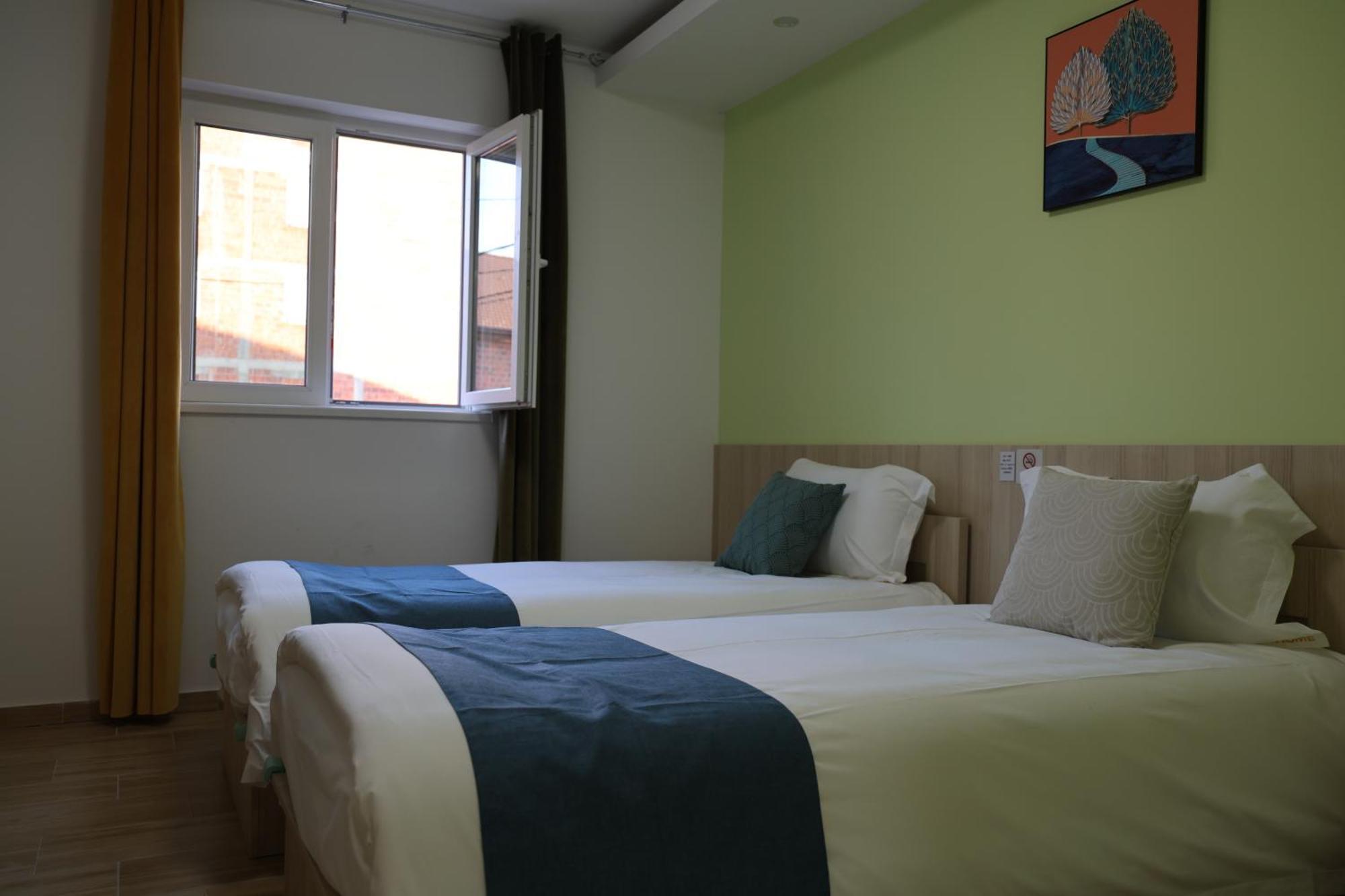 Home In Superior如家 Surcin Екстер'єр фото