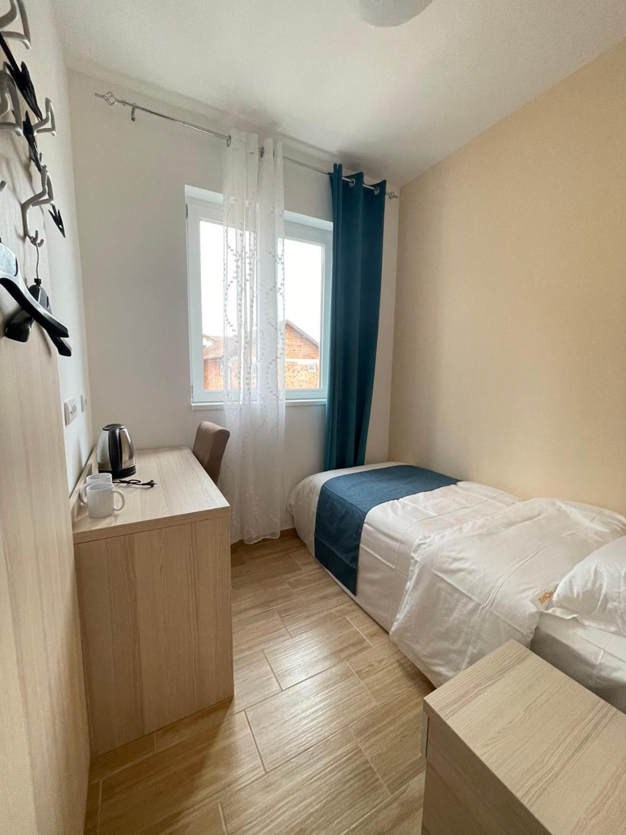 Home In Superior如家 Surcin Екстер'єр фото