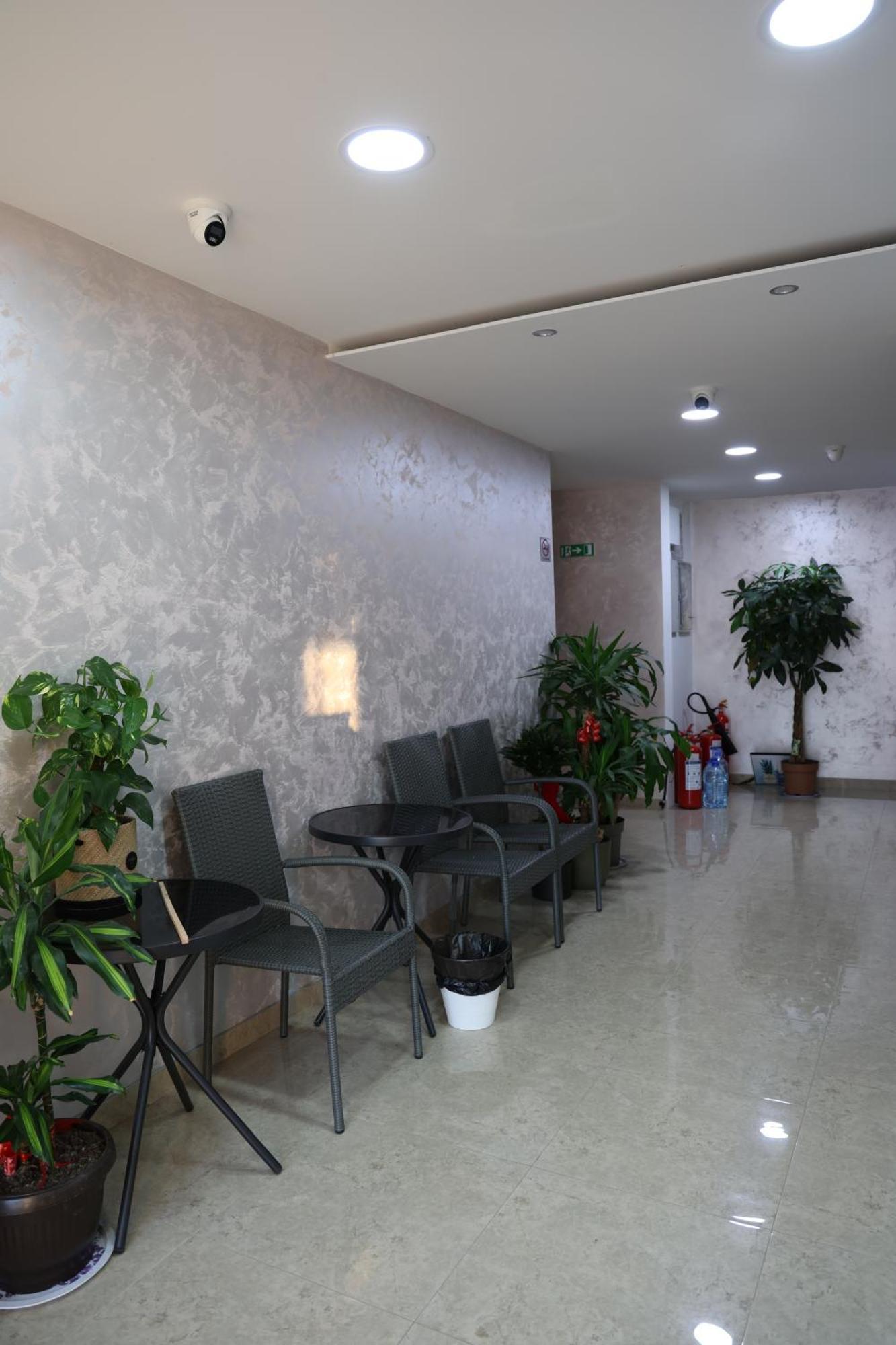 Home In Superior如家 Surcin Екстер'єр фото